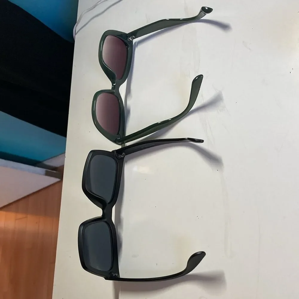 Oversized Fashion Sunglasses in Black & Green Gray Two Pair - Lyzoit